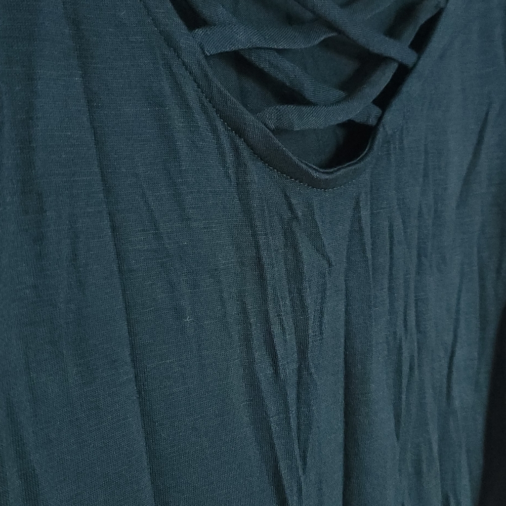Shirt - Picture 4 of 4